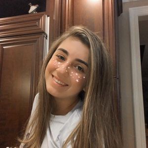 Meet your Posher, Maria rosa